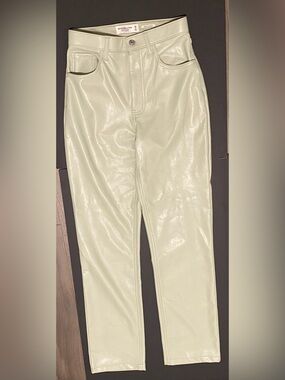 Abercrombie & Fitch Jeans Women’s 2 Vegan Leather 90’s Straight Ultra High Rise